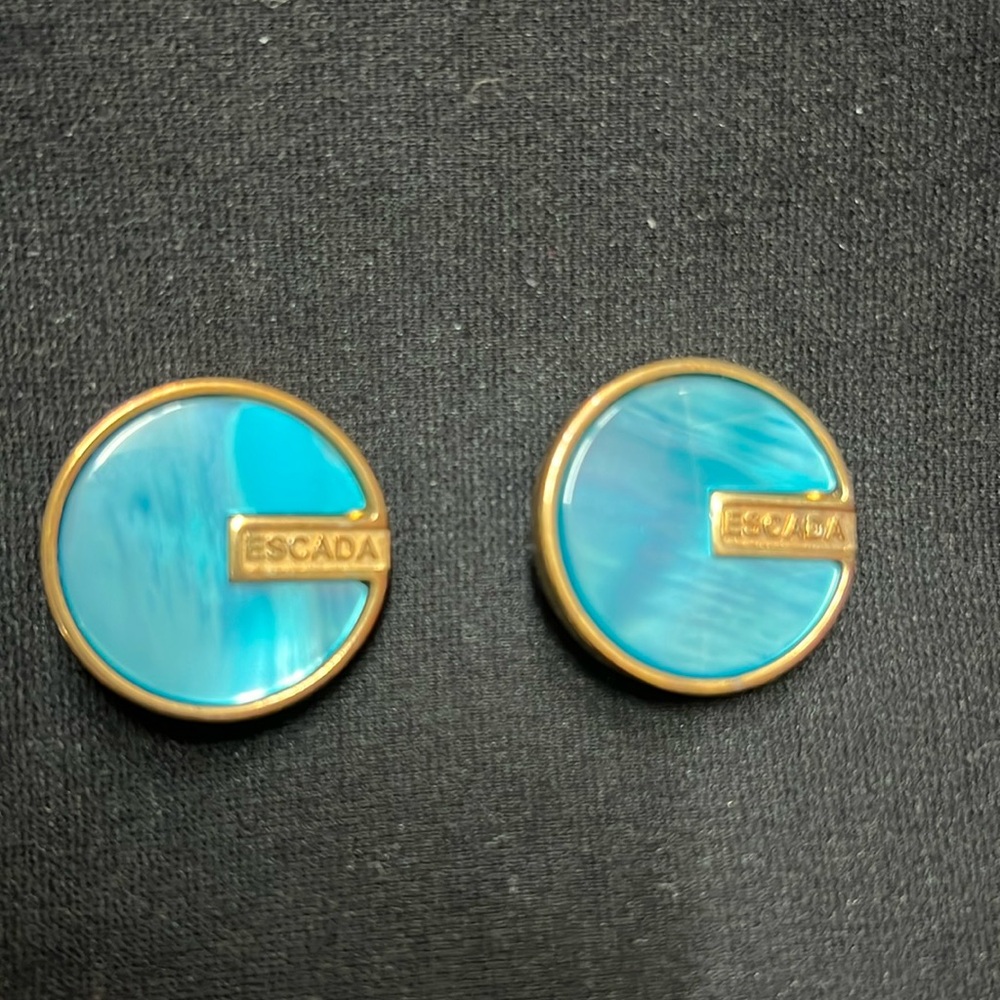 Escada Buttons - image 1